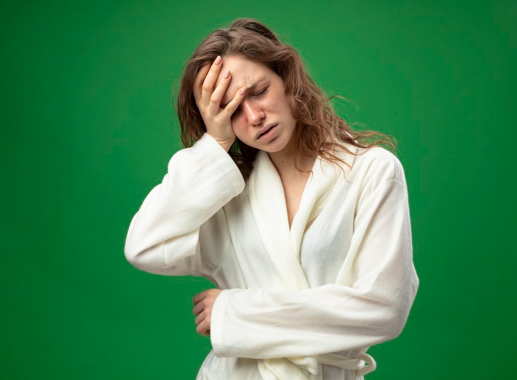 menstruasiya zamanı halsızlıq aybaşı zamanı xəstəlik hissi; menstruasiya zamanı bədən ağrısı; aybaşı öncəsi halsızlıq; menstruasiya zamanı üşütmə; PMS əlamətləri; aybaşı sancısı; menstruasiya zamanı rahatlama üsulları; menstruasiya zamanı yorğunluq