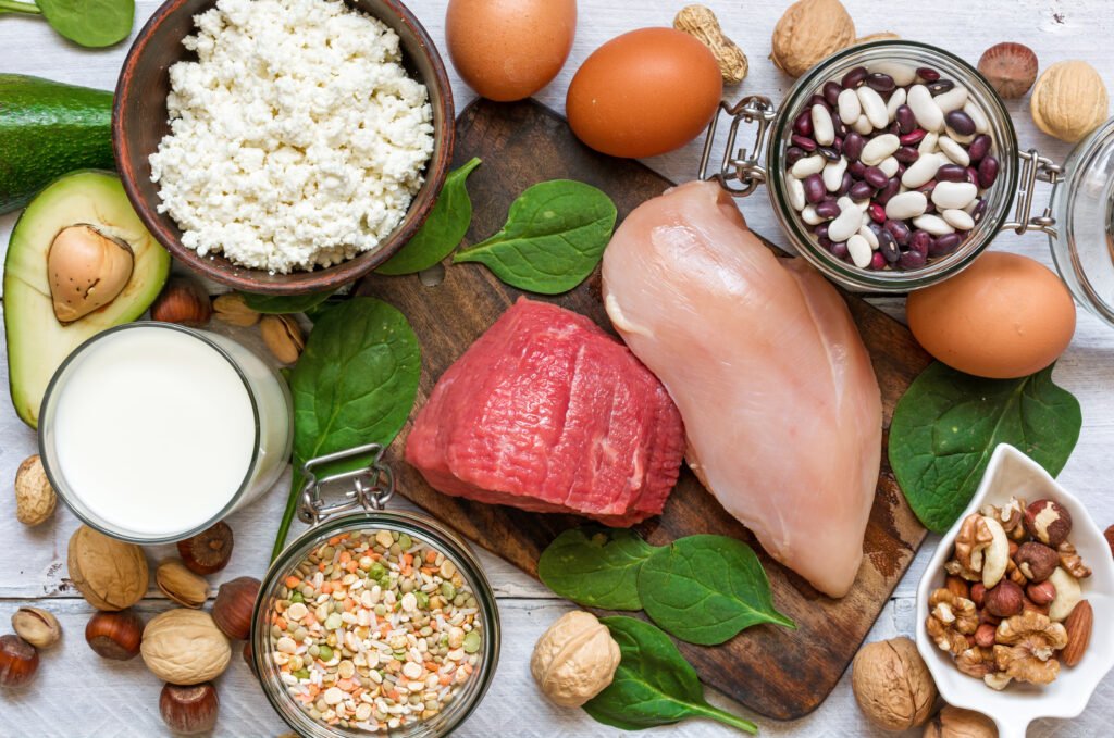 Protein , protein qəbulu, çox protein yemək, protein ehtiyacı, yüksək proteinli qidalanma, protein mənbələri, böyrək sağlamlığı, amin turşuları, zülal