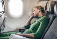 Jet lag, jet lag nədir, jet lag əlamətləri, saat qurşağı dəyişikliyi, bioloji saat, sirkadiyal ritm, jet lag necə keçir, jet lag neçə gün davam edir, yuxusuzluq, melatonin