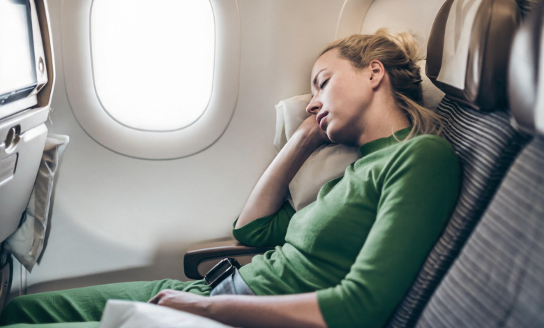 Jet lag, jet lag nədir, jet lag əlamətləri, saat qurşağı dəyişikliyi, bioloji saat, sirkadiyal ritm, jet lag necə keçir, jet lag neçə gün davam edir, yuxusuzluq, melatonin